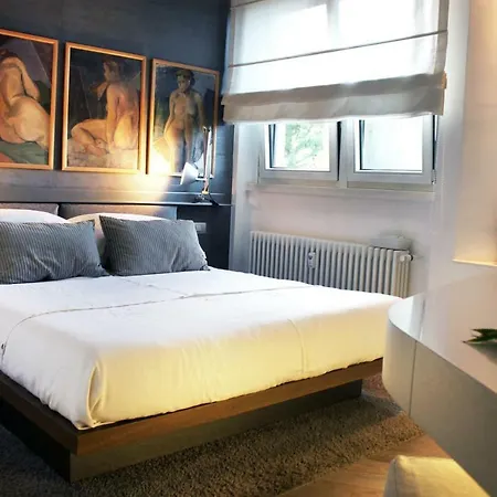 Attico Design Nel Verde Dei Parioli Apartment